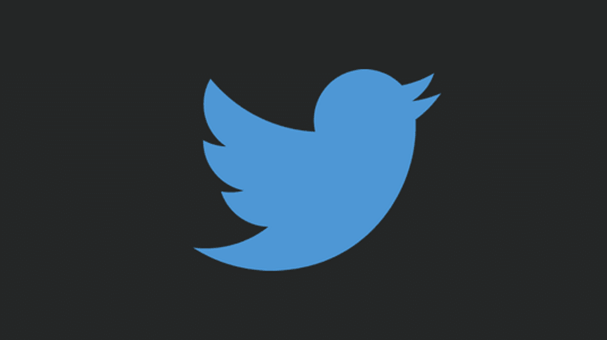 Feature image of Cómo usar Twitter para la Atención y Servicio al Cliente en Redes Sociales
